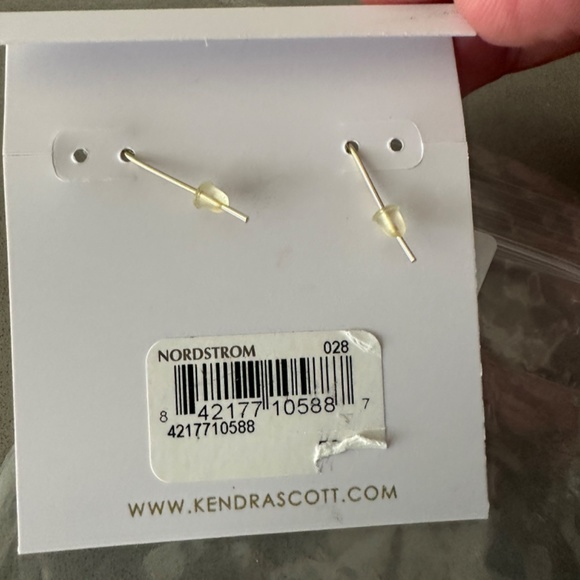 Kendra Scott Pippa Earrings - Gold White - brand new with tags - Picture 5 of 6